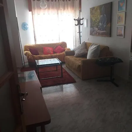 Biblioteca Municipal Apartment *